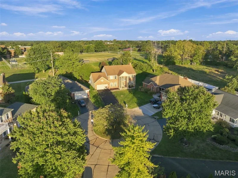 14901 Jockey Club Drive, Chesterfield, MO 63017 — listing photo 24 of 27