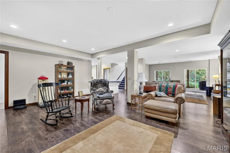 1627 Timberlake Manor Parkway, Chesterfield, MO 63017 — listing photo 34 of 48