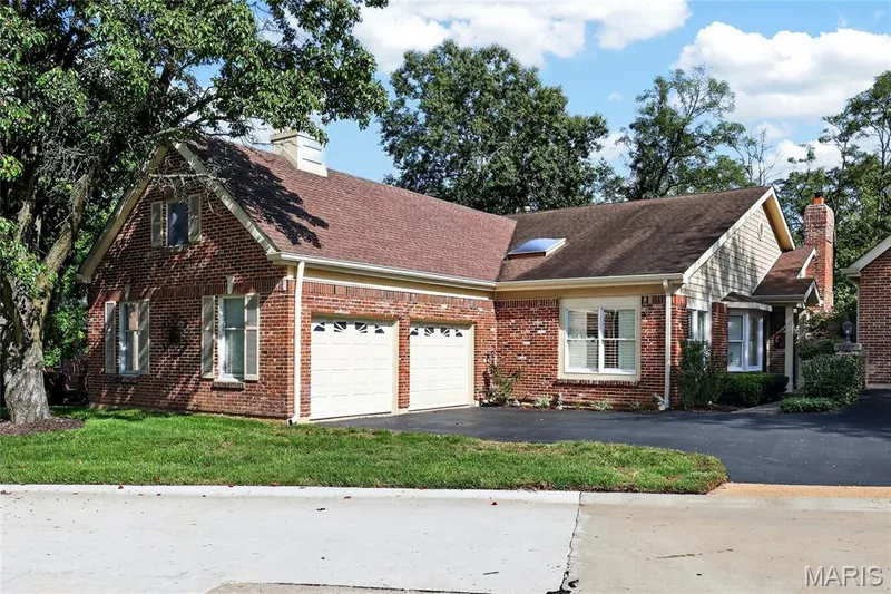 1627 Timberlake Manor Parkway, Chesterfield, MO 63017 — listing photo 44 of 48