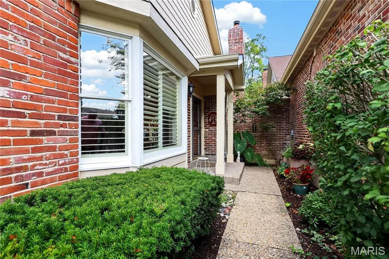 1627 Timberlake Manor Parkway, Chesterfield, MO 63017 — listing photo 45 of 48