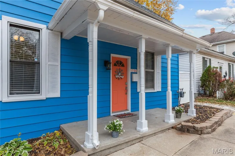 1506 N 5th Street, St Charles, MO 63301 — listing photo 2 of 27