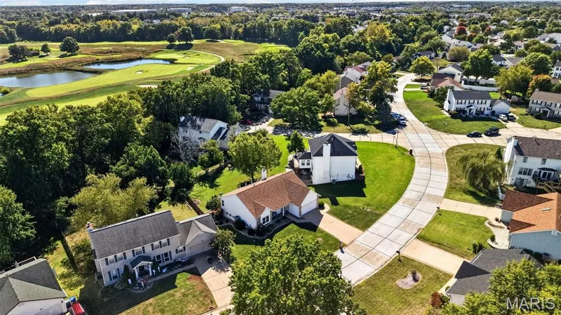 Such a beautiful street. — 2335 Federalist Place, O'Fallon, MO 63368