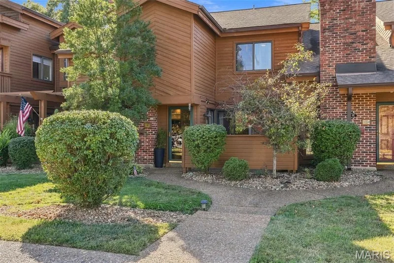 103 Hemingway Lane #B, Weldon Spring, MO — listing photo 1