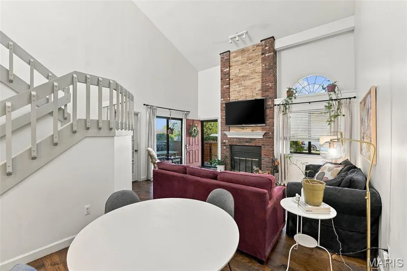 103 Hemingway Lane #B, Weldon Spring, MO 63304 — listing photo 5 of 47