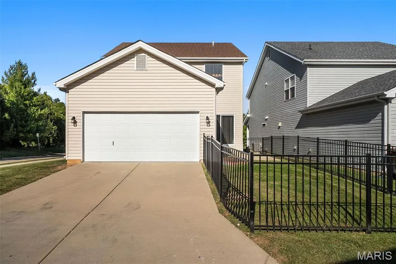 1321 Commons Circle, Cottleville, MO 63304 — listing photo 38 of 43