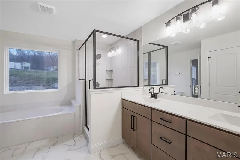 2 Buckley at Post Farms Enclave, O'Fallon, MO 63385 — listing photo 15 of 47