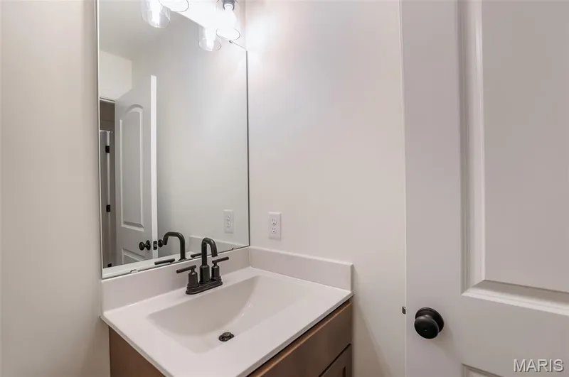 2 Buckley at Post Farms Enclave, O'Fallon, MO 63385 — listing photo 20 of 47
