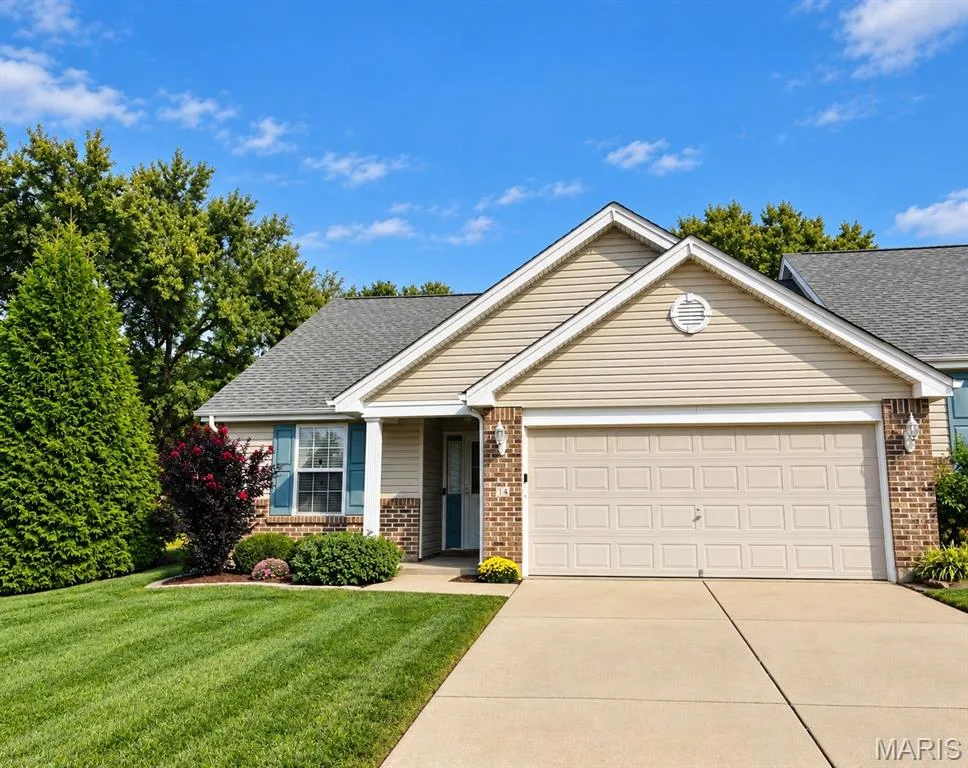 Welcome to 14 Quiet Meadow Ct! — 14 Quiet Meadow Court, St Peters, MO 63376