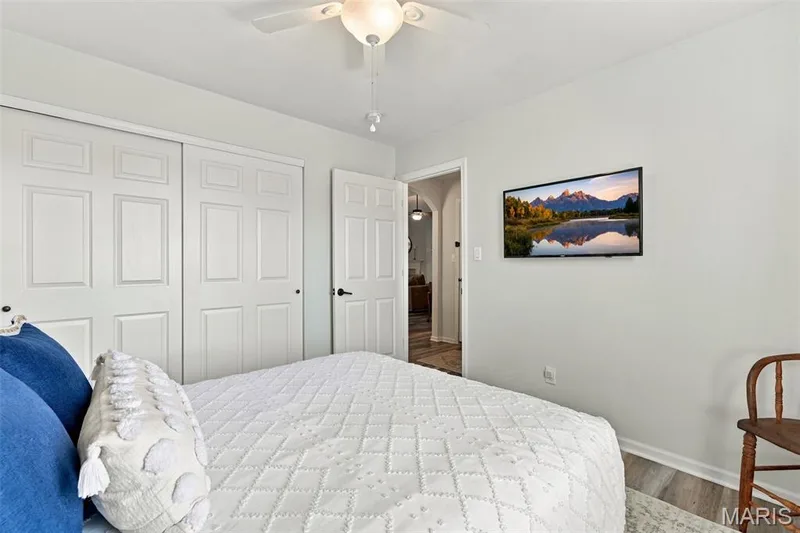 This Guest Bedroom is perfect for visiting Family or Friends! — 14 Quiet Meadow Court, St Peters, MO 63376