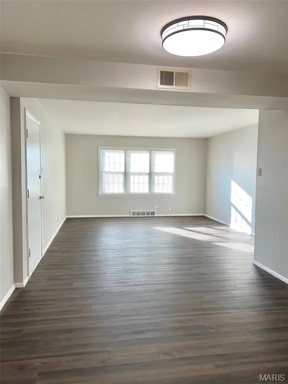 612 Thunderbird Court, Chesterfield, MO 63017 — listing photo 5 of 22
