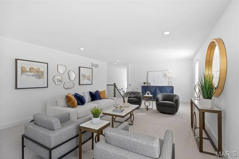 2 Pin Oak II at Post Farms Enclave, O'Fallon, MO 63385 — listing photo 12 of 35