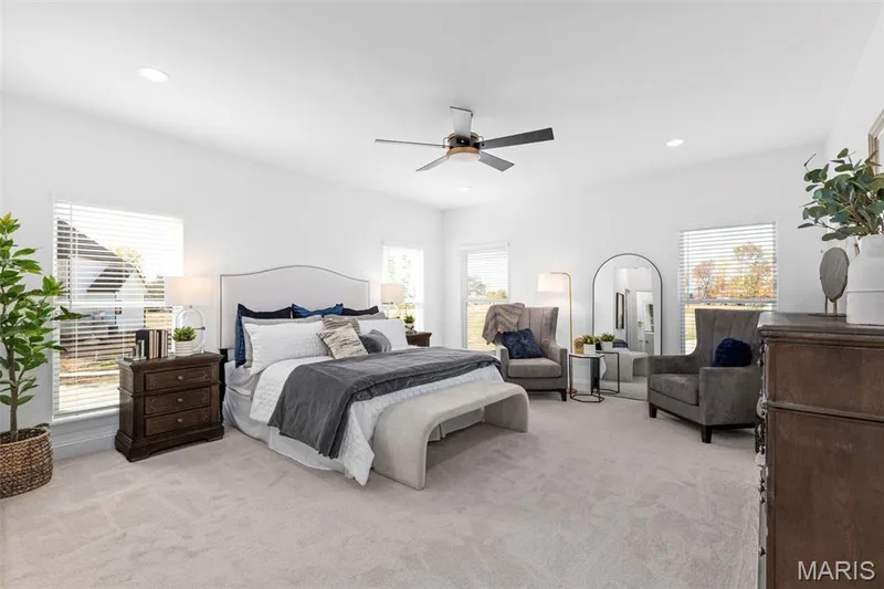 2 Pin Oak II at Post Farms Enclave, O'Fallon, MO 63385 — listing photo 19 of 35