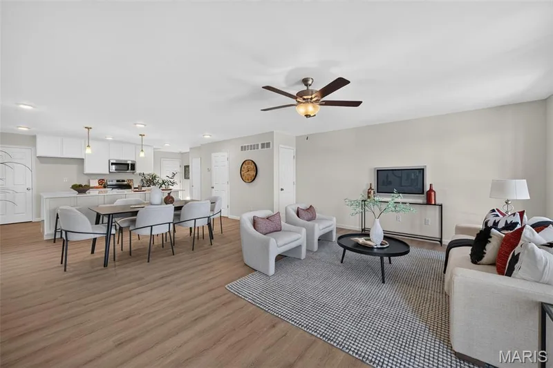 Open concept flooring plan! — 1760 Dyess Street, St Charles, MO 63301