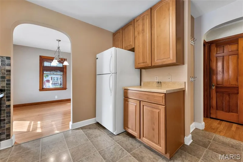 1022 Pike Street, St Charles, MO 63301 — listing photo 13 of 33