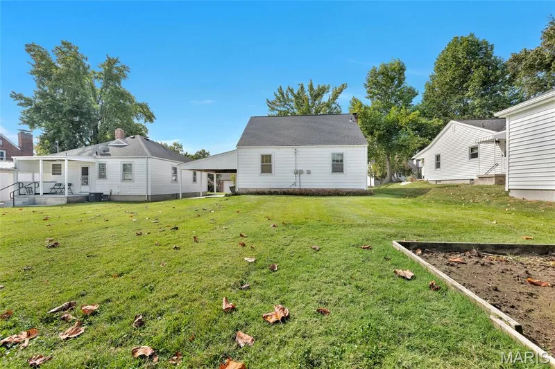 1022 Pike Street, St Charles, MO 63301 — listing photo 27 of 33