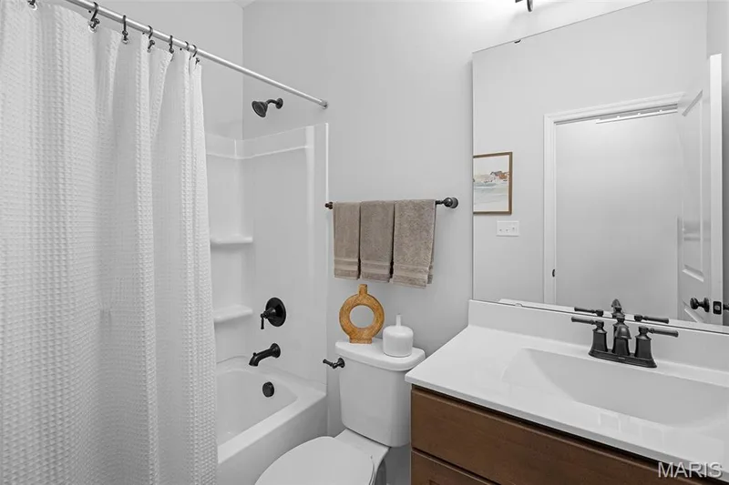 711 Grindstone Drive, O'Fallon, MO 63385 — listing photo 6 of 24