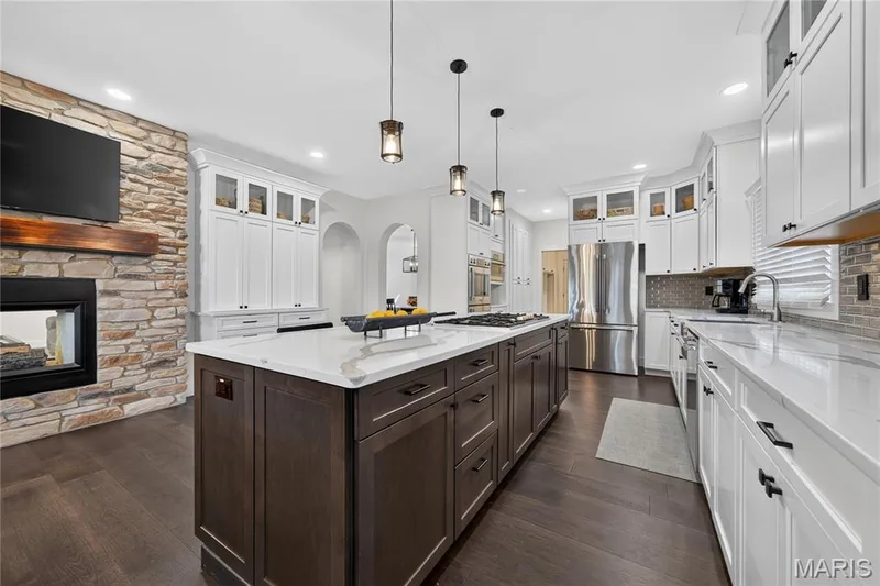 713 High Point Drive, Lake St. Louis, MO 63367 — listing photo 10 of 49
