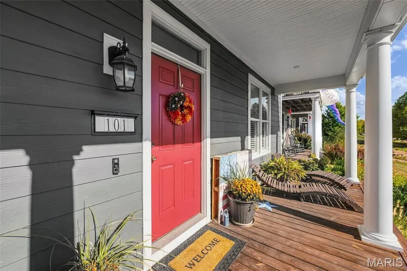 Freshly painted door! — 101 Starry Night Way, St Charles, MO 63301