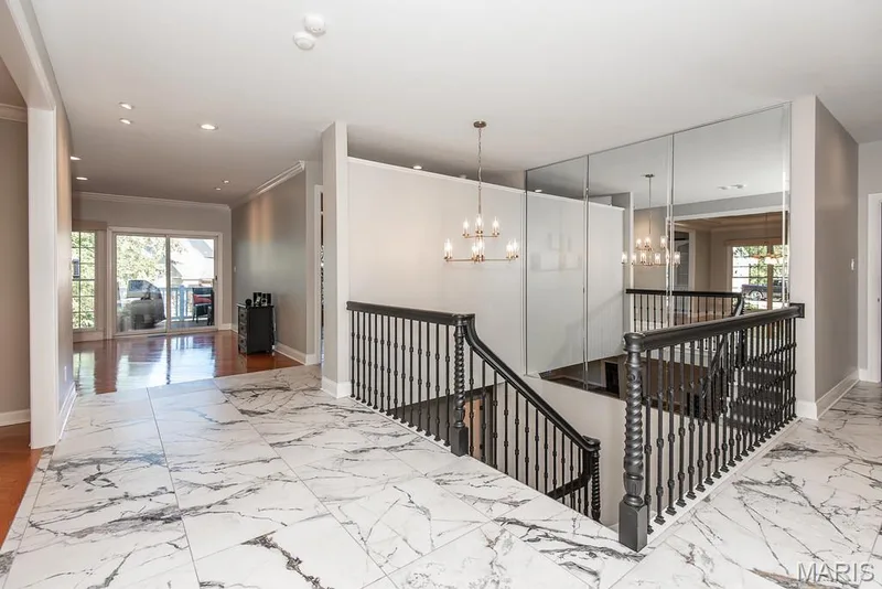 604 Spyglass Summit Drive, Chesterfield, MO 63017 — listing photo 12 of 91