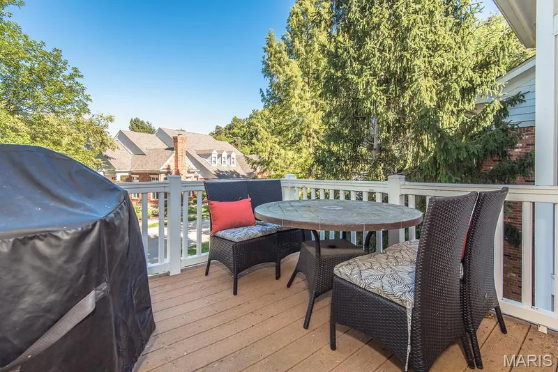 604 Spyglass Summit Drive, Chesterfield, MO 63017 — listing photo 37 of 91
