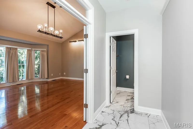 604 Spyglass Summit Drive, Chesterfield, MO 63017 — listing photo 38 of 91