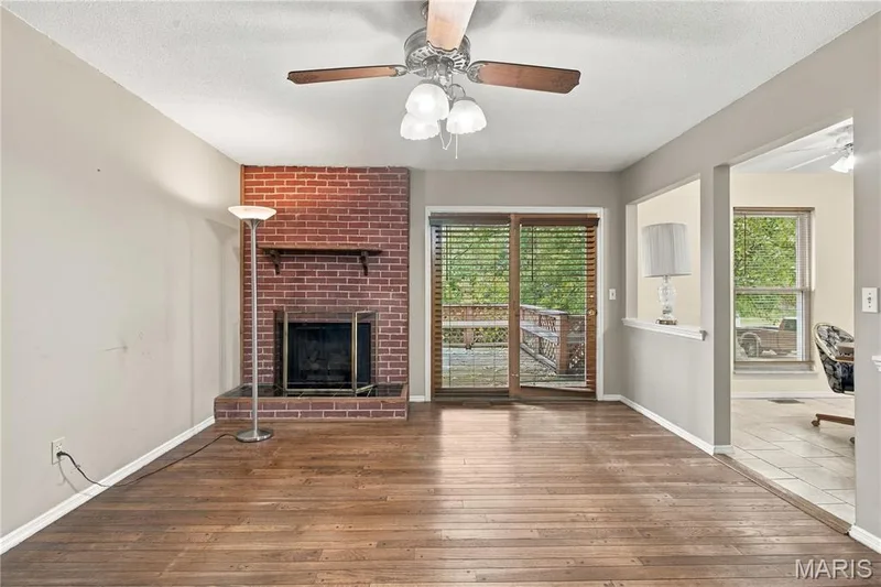 1135 Grand Prix Drive, St Charles, MO 63303 — listing photo 8 of 38