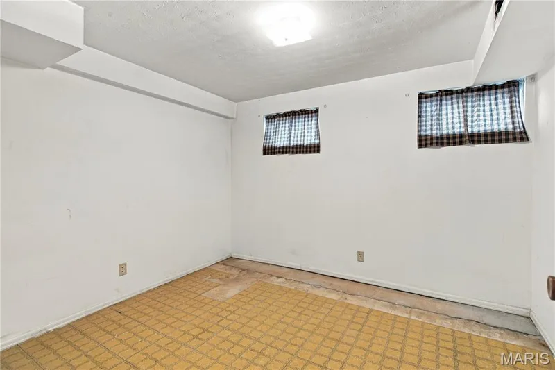1135 Grand Prix Drive, St Charles, MO 63303 — listing photo 26 of 38