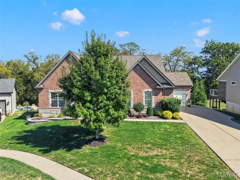 313 Wilmer Farm Trail, Wentzville, MO 63385 — listing photo 3 of 55