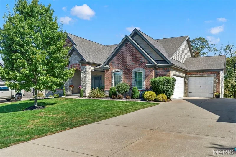 313 Wilmer Farm Trail, Wentzville, MO 63385 — listing photo 5 of 55