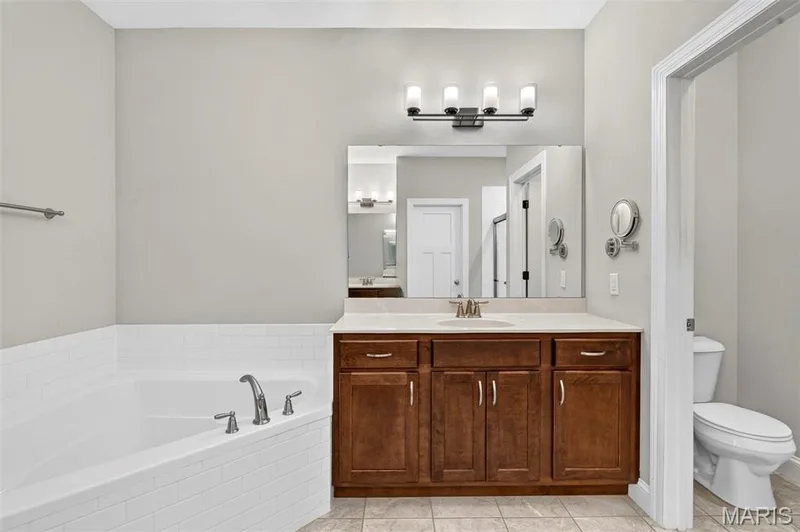 313 Wilmer Farm Trail, Wentzville, MO 63385 — listing photo 34 of 55