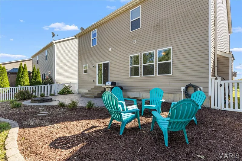 Grab a chair, we're relaxing right there! — 2542 Amber Willow Court, Lake St. Louis, MO 63367