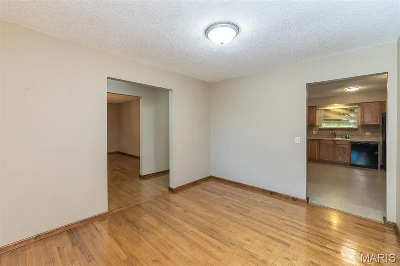 Dining room conveniently located off the kitchen — 357 Beaver Lake Drive, St Charles, MO 63303