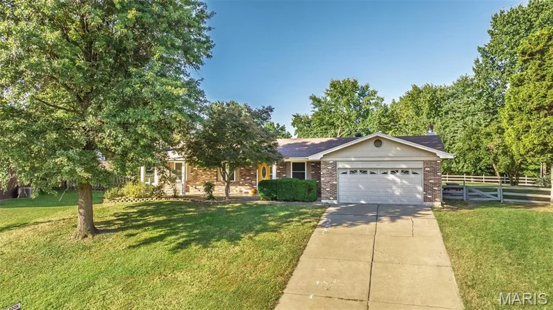 357 Beaver Lake Drive, St Charles, MO 63303 — listing photo 44 of 57