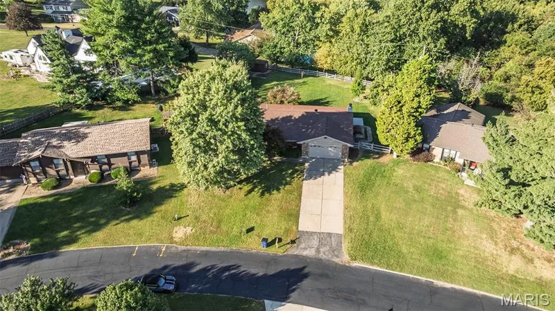 357 Beaver Lake Drive, St Charles, MO 63303 — listing photo 46 of 57