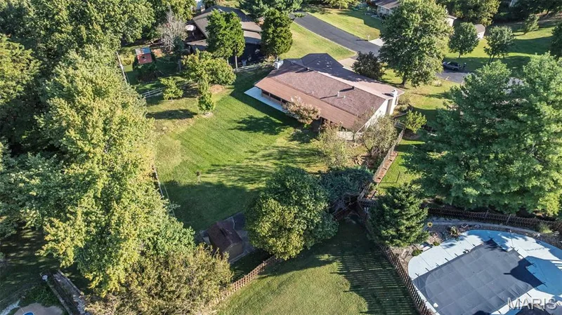 357 Beaver Lake Drive, St Charles, MO 63303 — listing photo 52 of 57