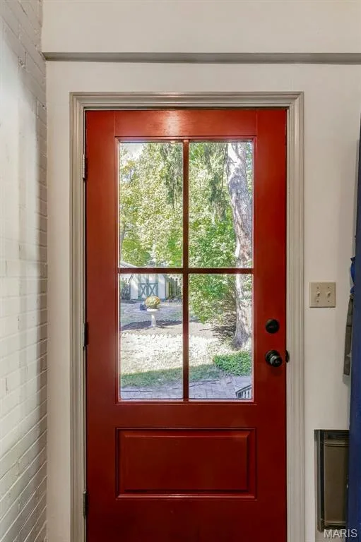 Backyard access — 711 N 5th Street, St Charles, MO 63301