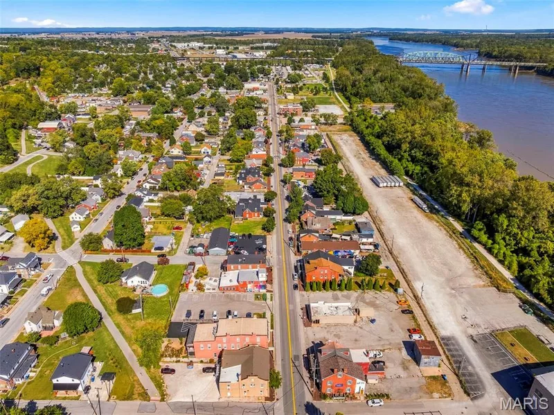 711 N 5th Street, St Charles, MO 63301 — listing photo 88 of 97
