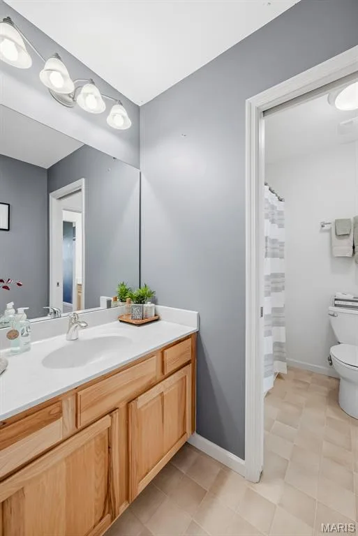 JACK N JILL CONNECTED TO BEDROOM 4 — 1015 Pearview Drive, St Peters, MO 63376
