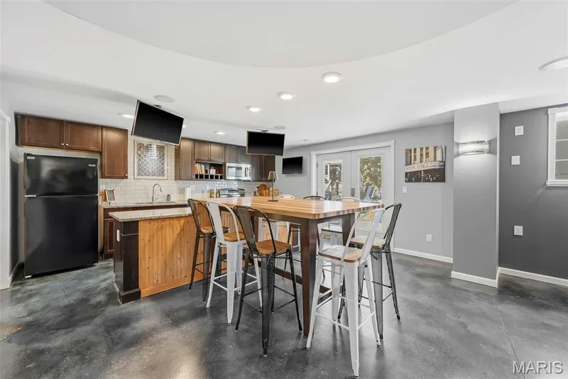 1015 Pearview Drive, St Peters, MO 63376 — listing photo 49 of 70