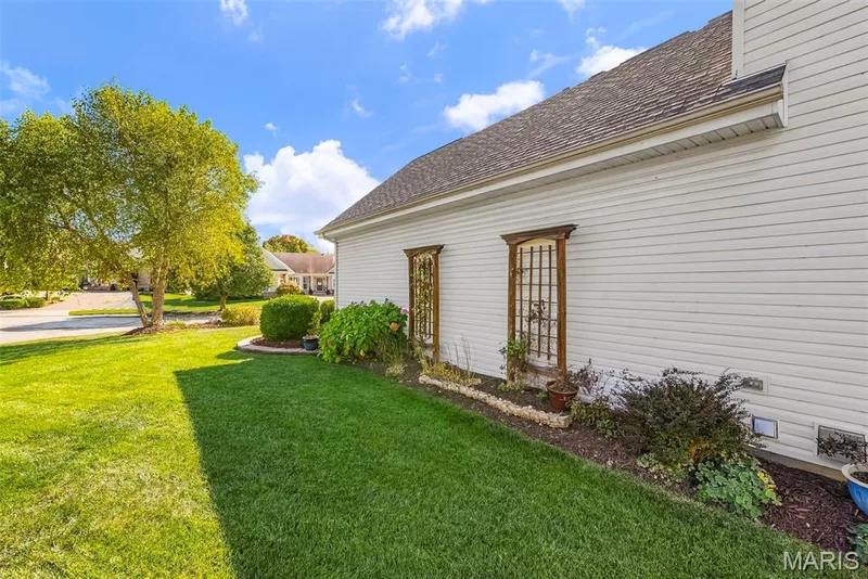 1015 Pearview Drive, St Peters, MO 63376 — listing photo 67 of 70