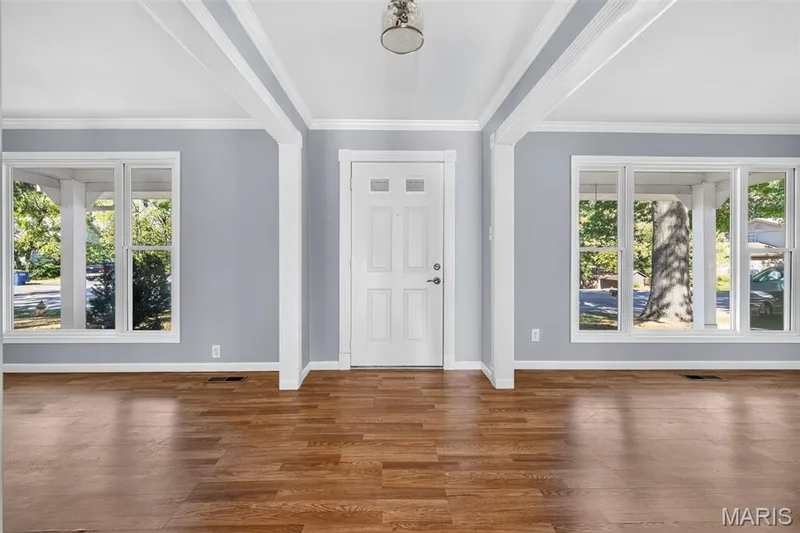 17 Savoy Drive, Lake St. Louis, MO 63367 — listing photo 4 of 41