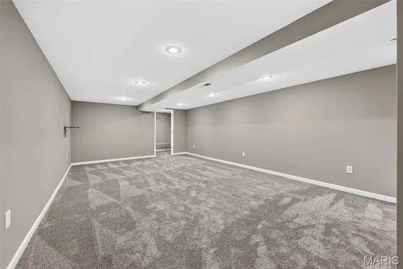 17 Savoy Drive, Lake St. Louis, MO 63367 — listing photo 32 of 41