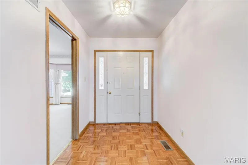 2902 Oakmont Drive #18B, St Charles, MO 63301 — listing photo 17 of 27