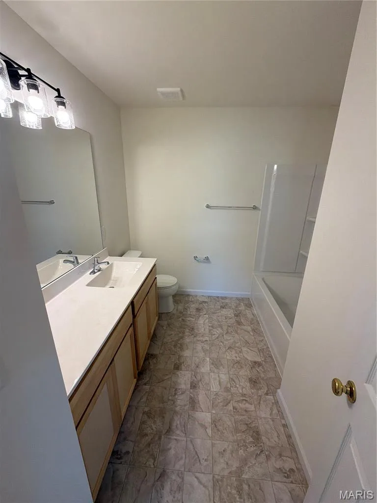 417 Yellow Rose Court, Wentzville, MO 63385 — listing photo 11 of 12
