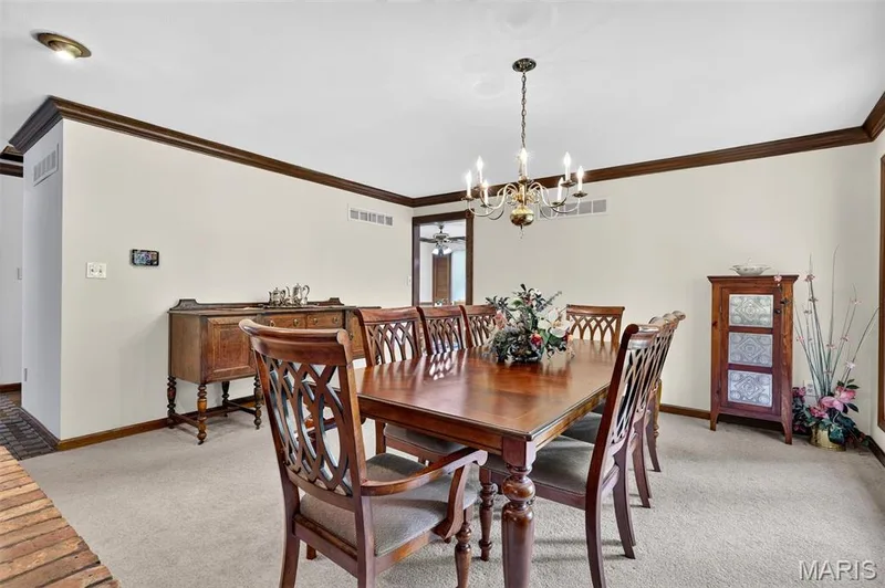 56 Chesterfield Lakes Road, Chesterfield, MO 63005 — listing photo 15 of 59