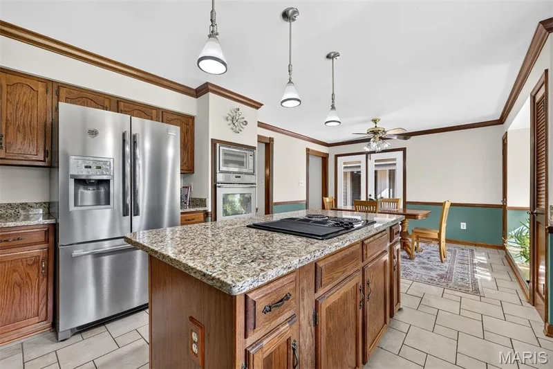56 Chesterfield Lakes Road, Chesterfield, MO 63005 — listing photo 20 of 59