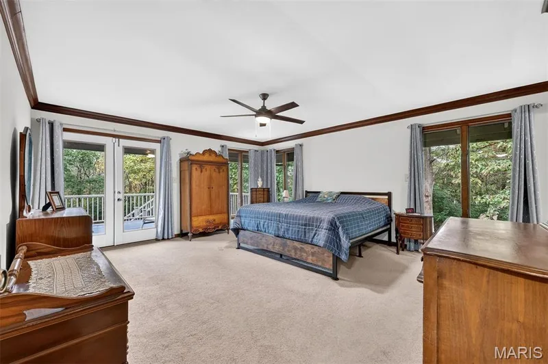 56 Chesterfield Lakes Road, Chesterfield, MO 63005 — listing photo 23 of 59