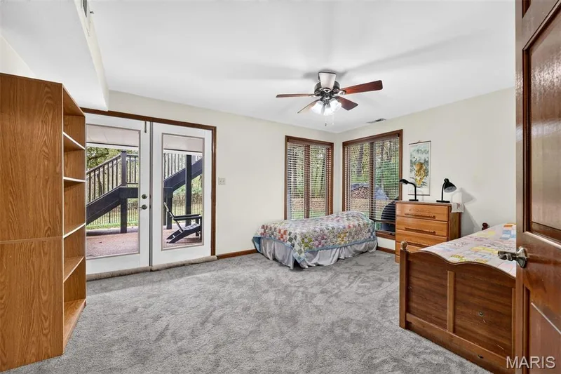56 Chesterfield Lakes Road, Chesterfield, MO 63005 — listing photo 40 of 59