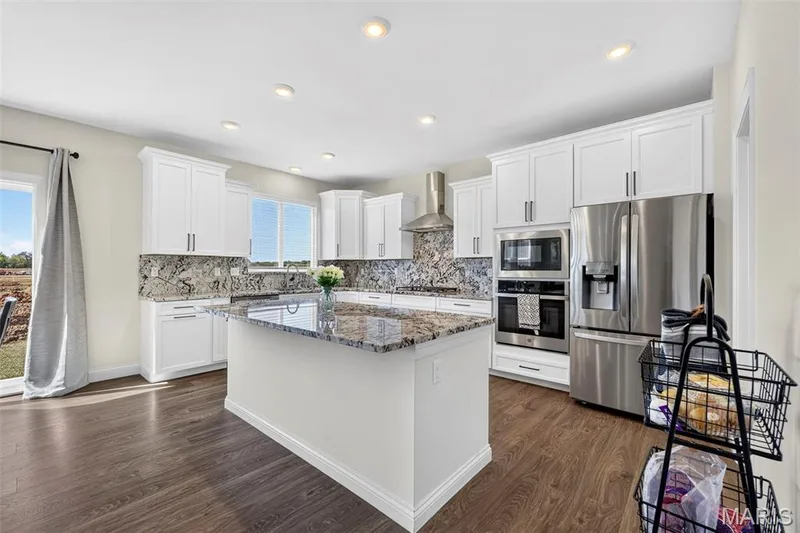 335 Valley Bluff Drive, Wentzville, MO 63385 — listing photo 21 of 56