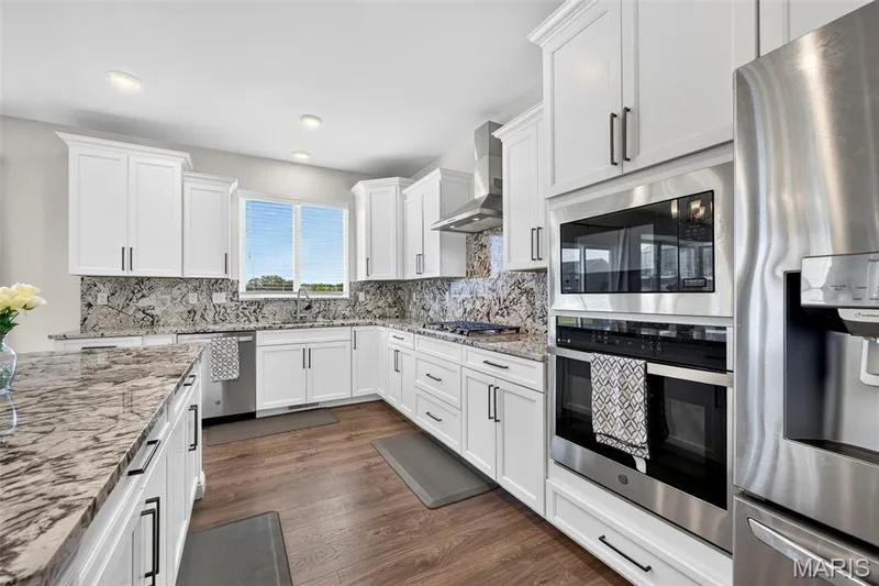 335 Valley Bluff Drive, Wentzville, MO 63385 — listing photo 25 of 56